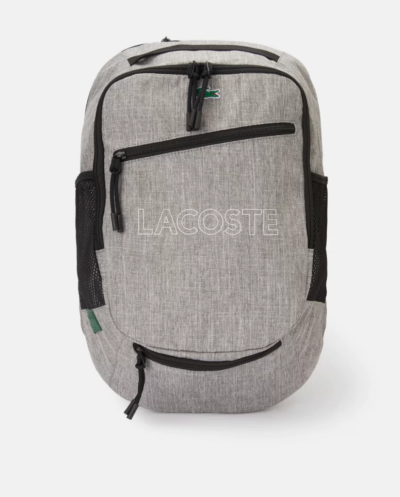 Mochila Lacoste de color gris con cremallera
