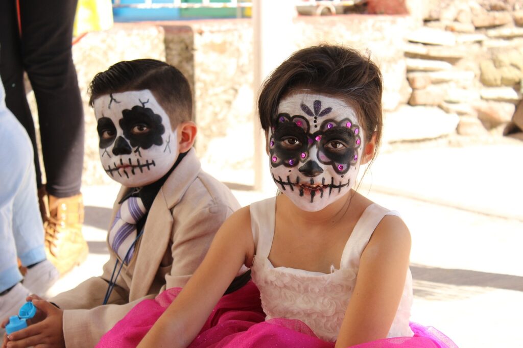Disfraces para Niñas Carnaval | Halloween, y Fiestas de Noche 2023 Disfraces para Niñas, halloween costume, day of the dead, mexico-1796379.jpg